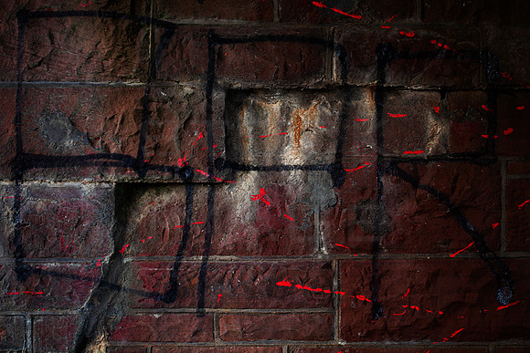 Graffiti Pain Wall_8252-5D-local