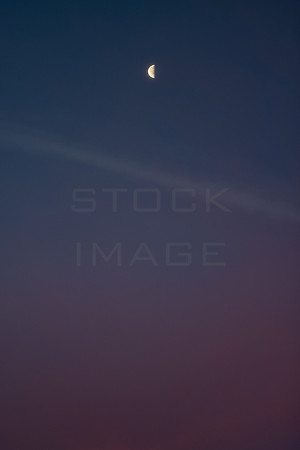 Cold Morning Half Moon_3045-90D