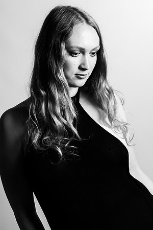 Black Dress_4390-ruth-ridley-2023_5D_bw