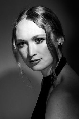 Black Dress_4460-ruth-ridley-2023_5D_bw