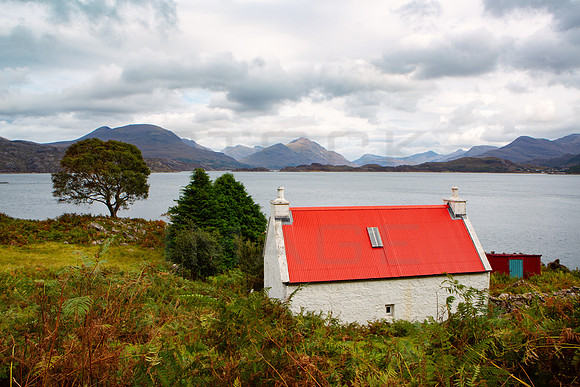 Red Roof Cottage Loch Shieldaig