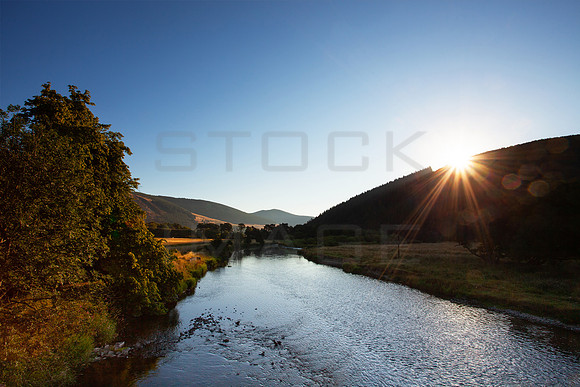 Tweed Sunrise from Traquair Road Bridge_1393