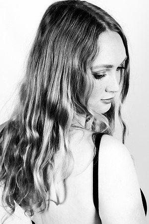 Black Dress_4367-ruth-ridley-2023_5D_bw