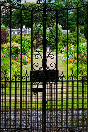 Kailzie Walled Garden through Gate_4911-5D
