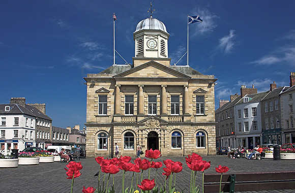 Kelso Square in Spring_5601-01_e