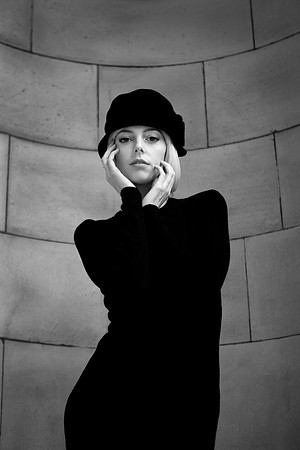 Riona-4952_b-w