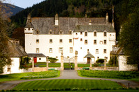 Traquair House in Sunlight_3524_7D_local