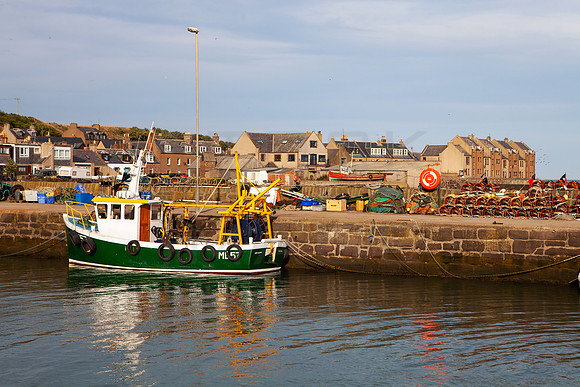 Fishing Boat in Gourdon Harbour_6137-5D