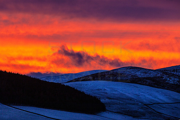 Fire over Ice_2-2043_local