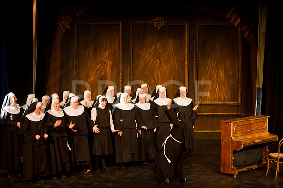 sister-act-groups-7D-0062