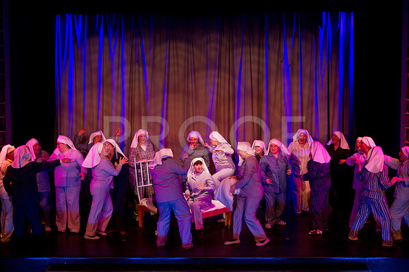 sister-act-groups-7D-0116