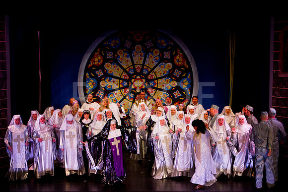 sister-act-groups-7D-0166