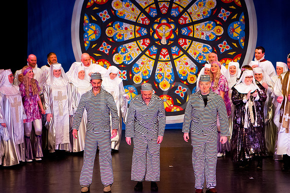 sister-act-groups-7D-0177