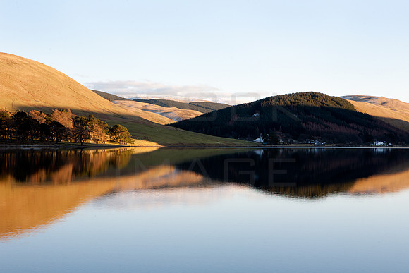 Winter Sum Reflection at Tibbie Shiels_0031