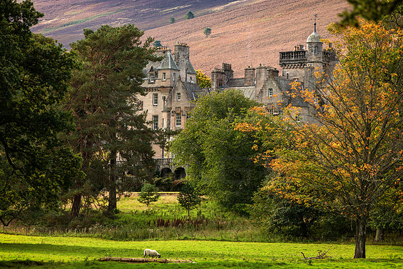 Castle of the Glen in Early Autumn_0150_5D