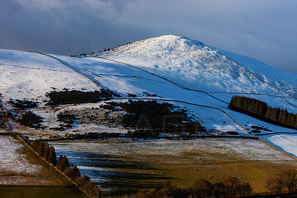 Snow Capped Lee Pen from Pirn Hill _2158_local