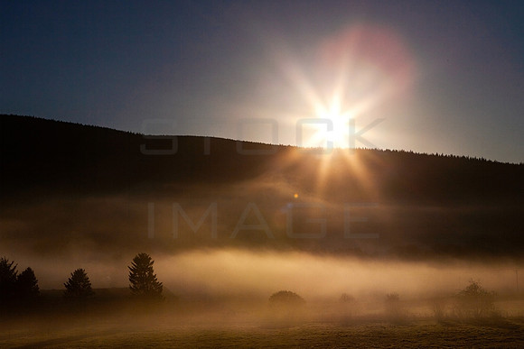 Rising Star over Lowland Mist_0585_5D2