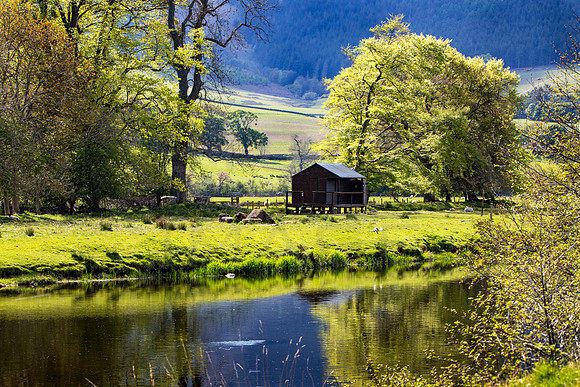 Traquair Fishing Hut_8569-90D